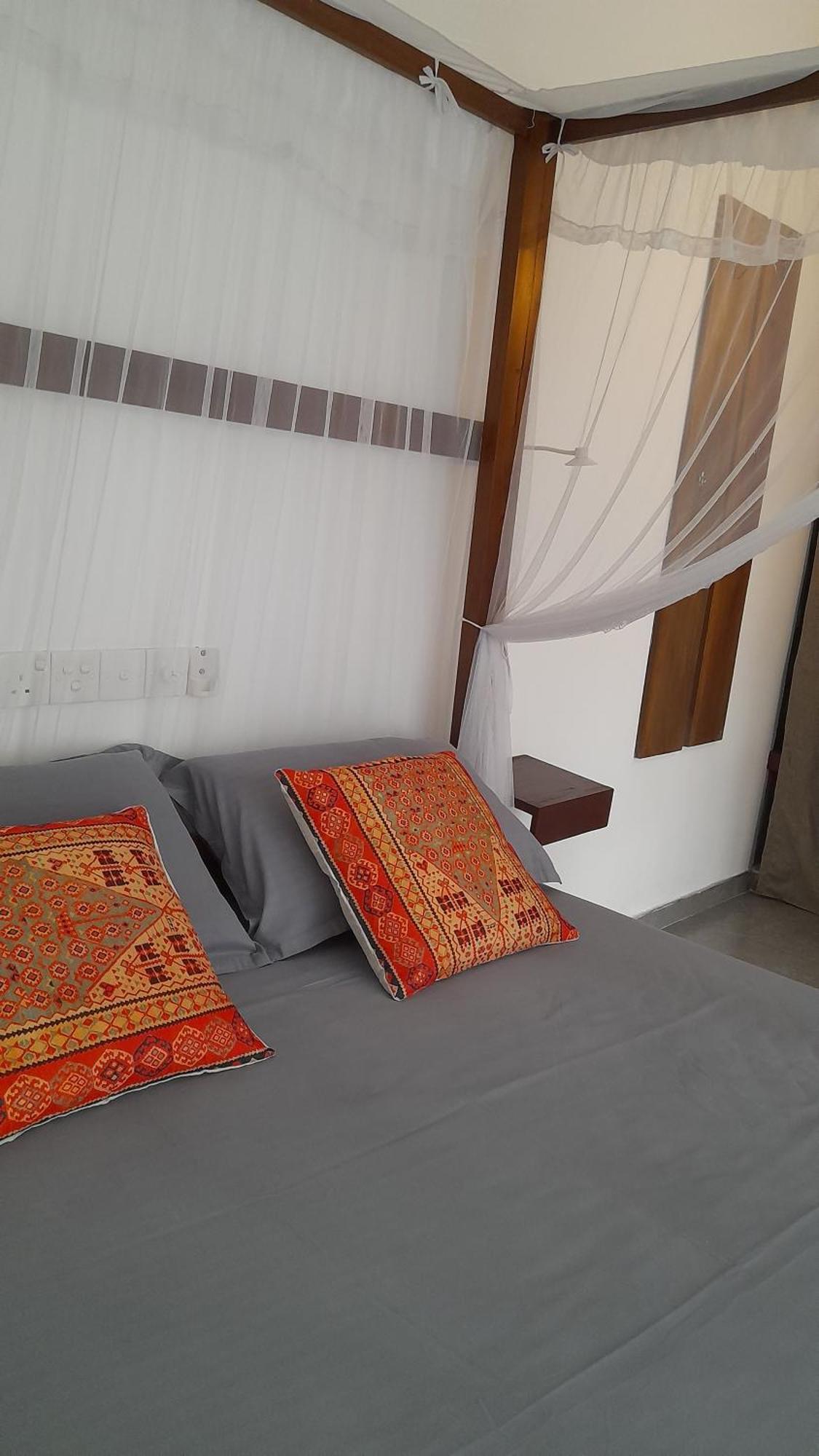 Bed and Breakfast Srimany Мірісса Екстер'єр фото
