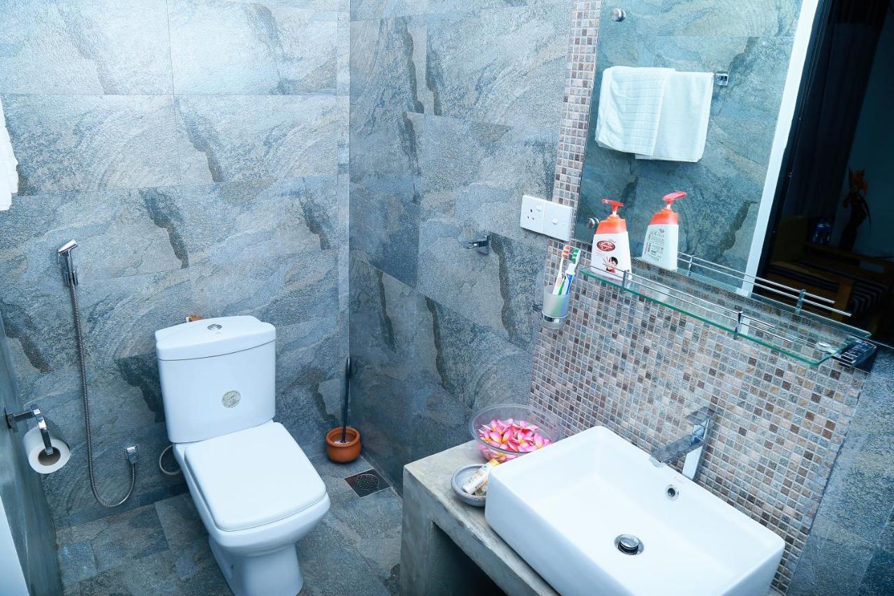 Bed and Breakfast Srimany Мірісса Екстер'єр фото